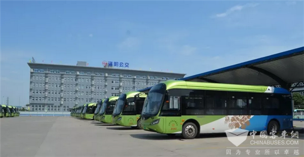 2020年底前，洛陽將建成12個公交停車場和20個首末站(圖1)